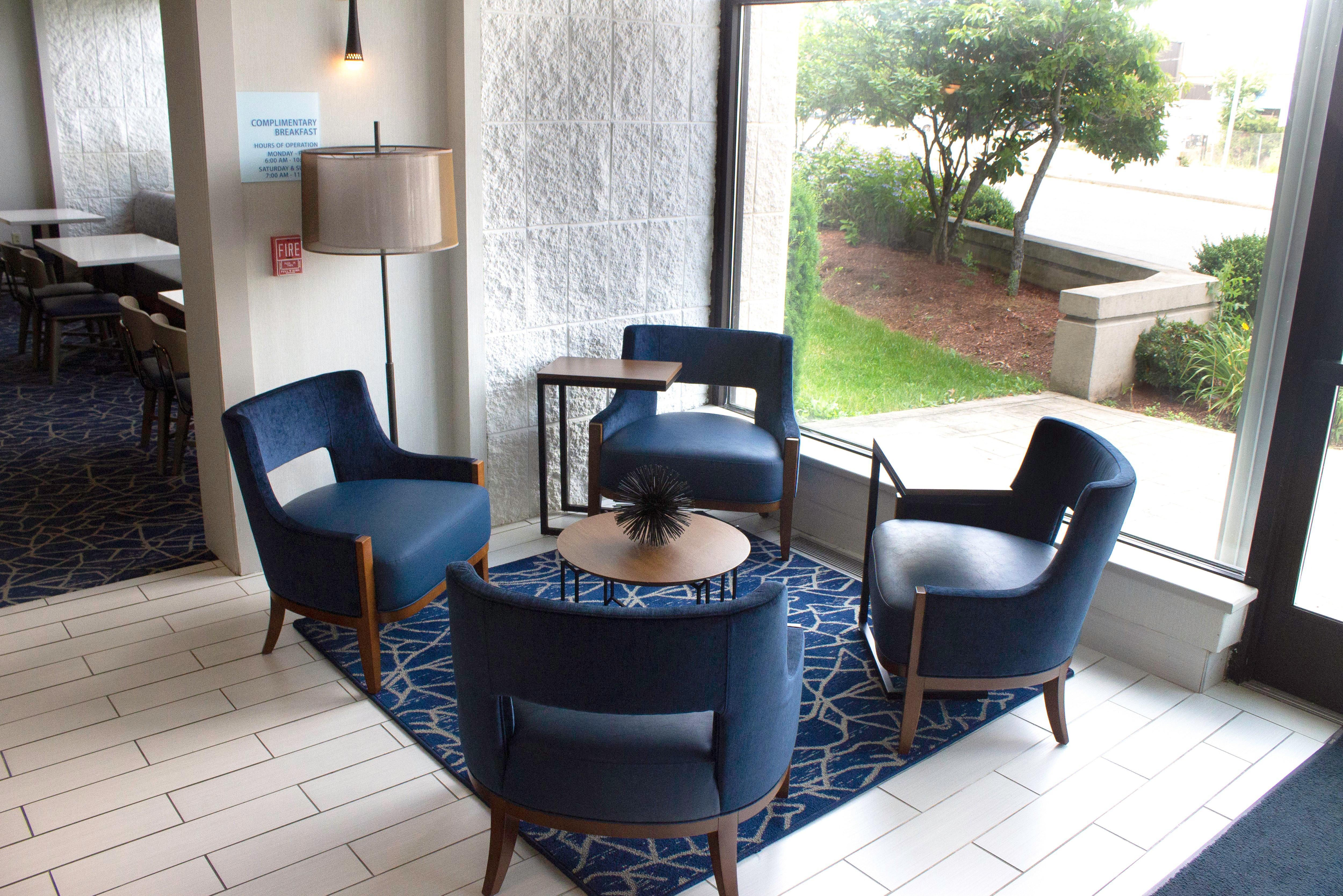 Holiday Inn Express & Suites Boston - Cambridge By Ihg Екстериор снимка