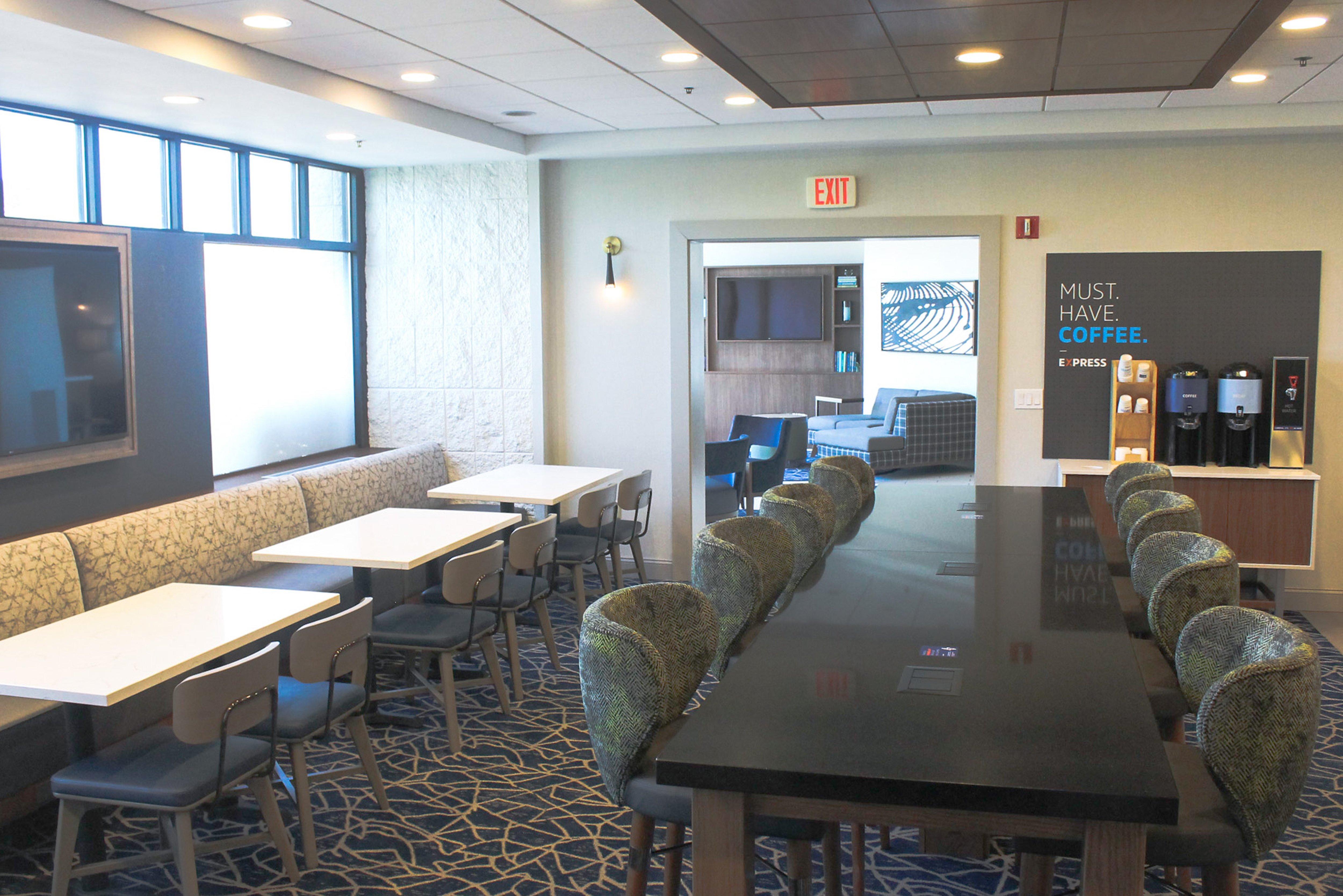 Holiday Inn Express & Suites Boston - Cambridge By Ihg Екстериор снимка