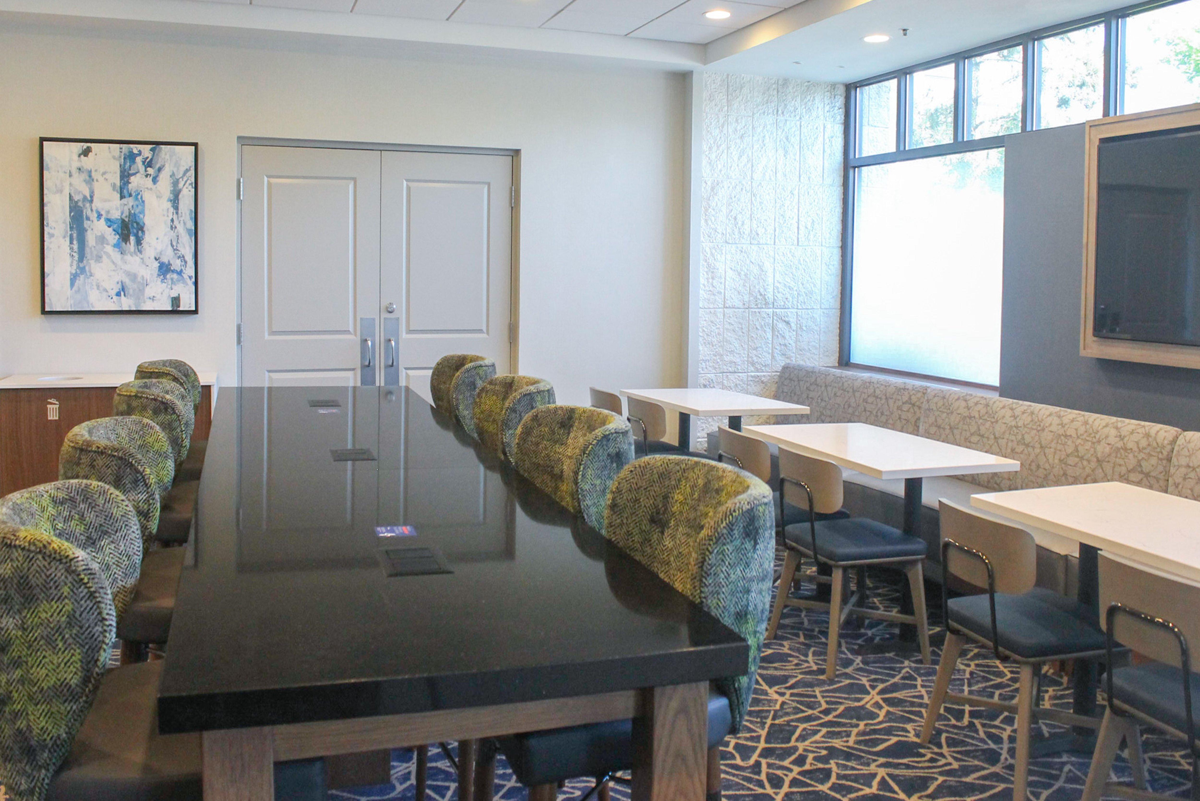 Holiday Inn Express & Suites Boston - Cambridge By Ihg Екстериор снимка