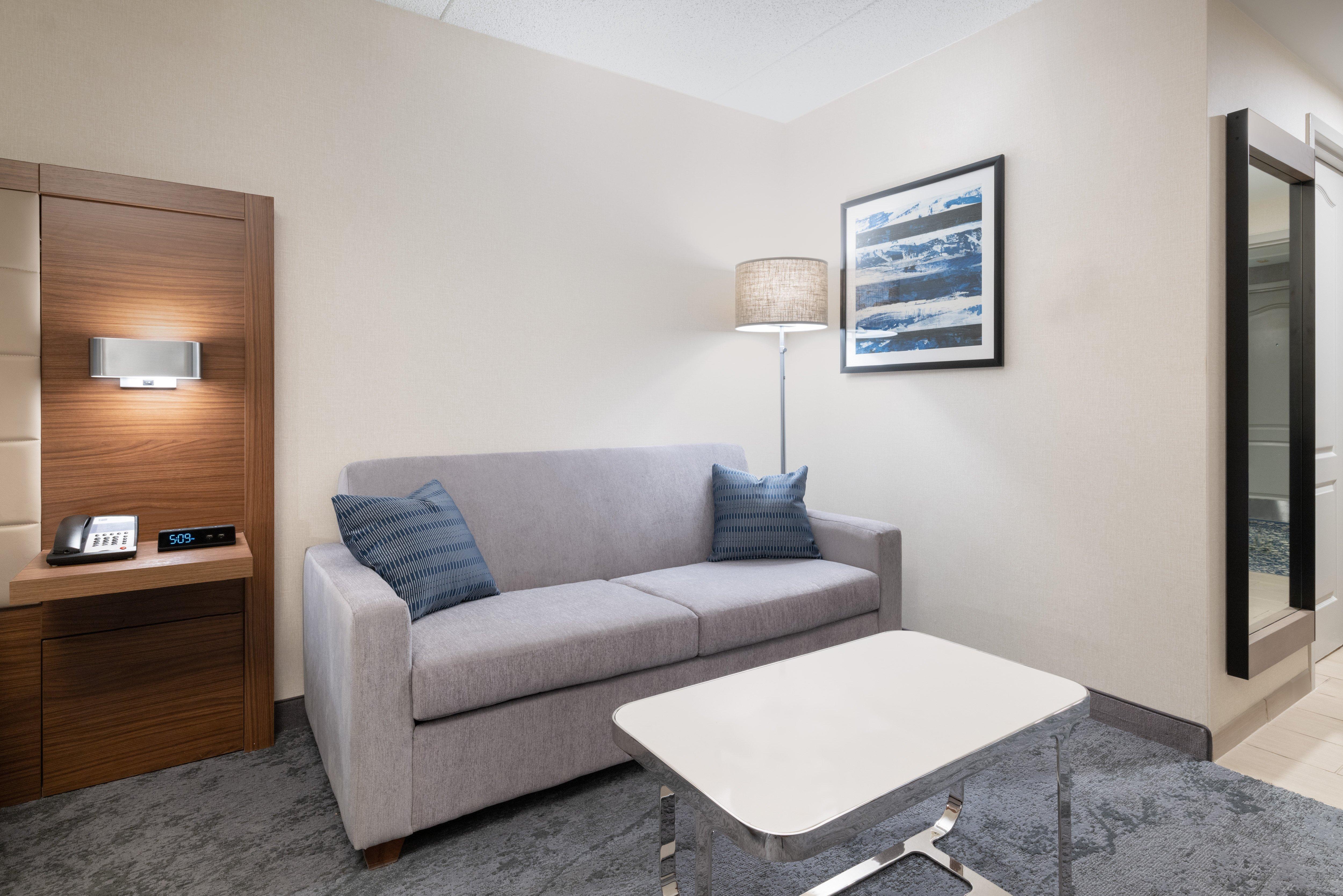Holiday Inn Express & Suites Boston - Cambridge By Ihg Екстериор снимка