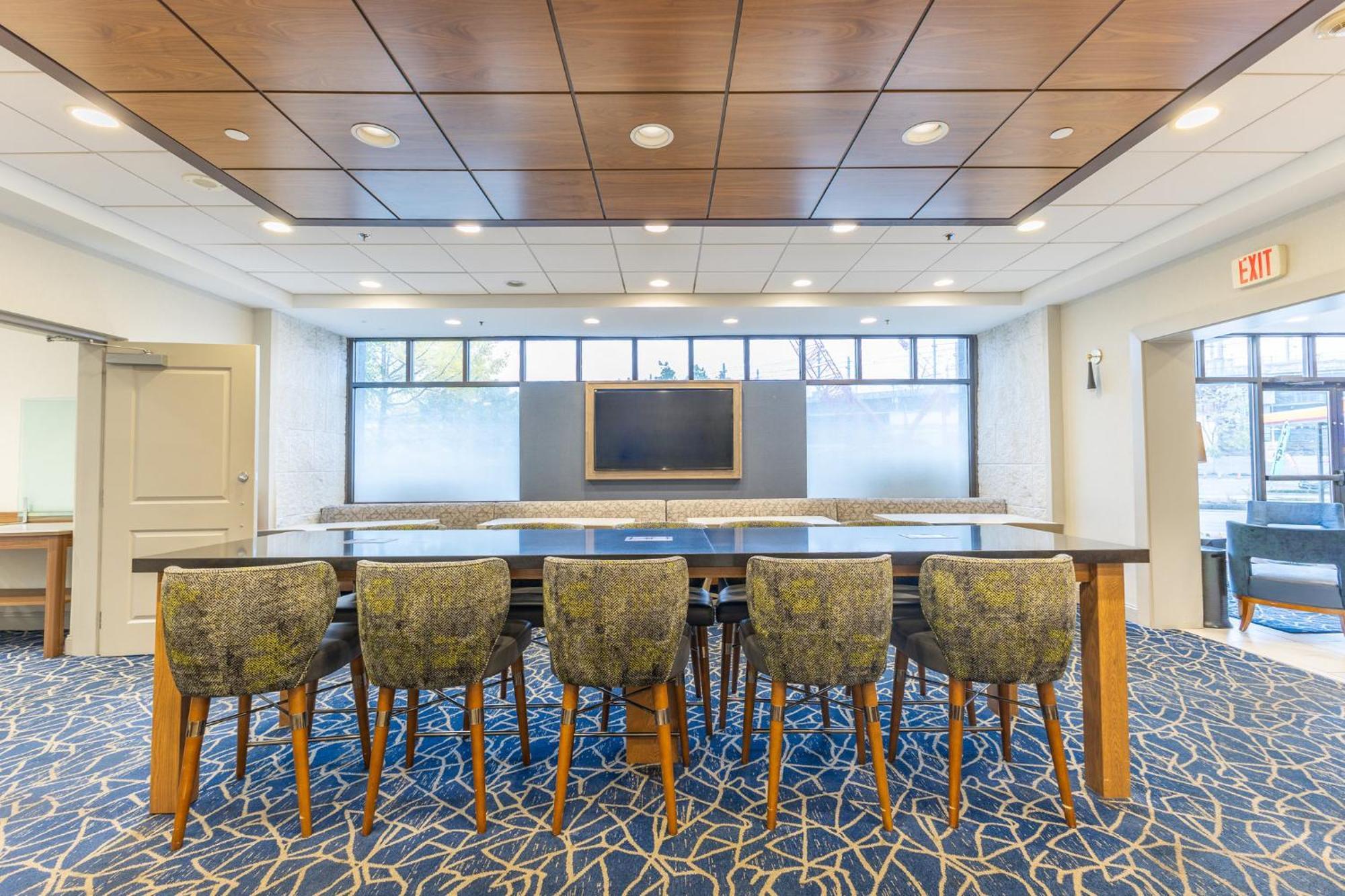 Holiday Inn Express & Suites Boston - Cambridge By Ihg Екстериор снимка